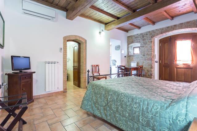 Pucci Country House Ферентилло Номер фото